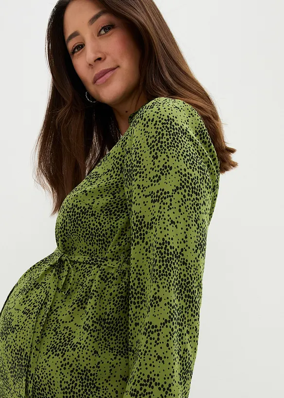 Robe en cr&ecirc;pe avec empi&egrave;cement smock&eacute;, bonprix