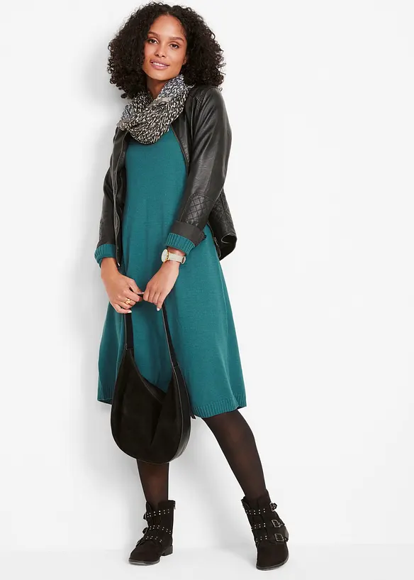 Robe &eacute;vas&eacute;e en maille, bonprix