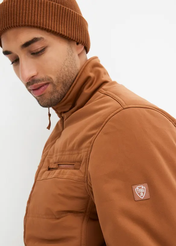 Blouson rembourré pour l'hiver en softshell, bonprix