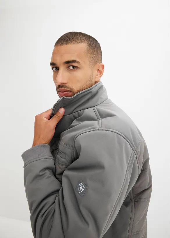 Blouson rembourré pour l'hiver en softshell, bonprix