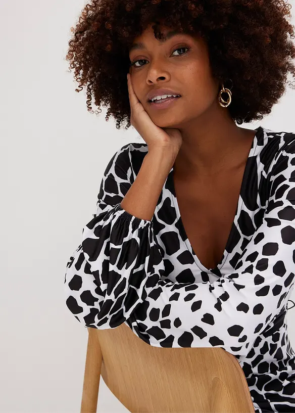 Robe en jersey avec lien &agrave; la taille et anneau, bonprix