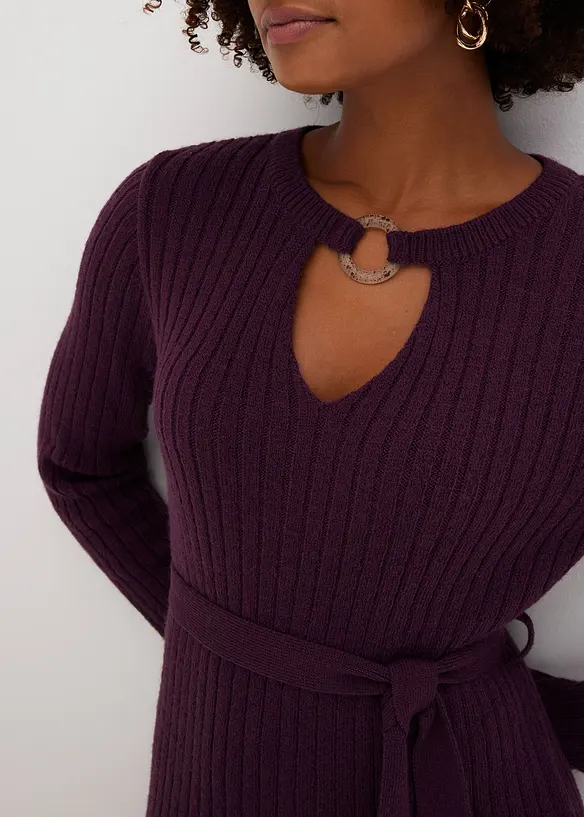 Robe en maille c&ocirc;tel&eacute;e avec d&eacute;tail anneau, bonprix