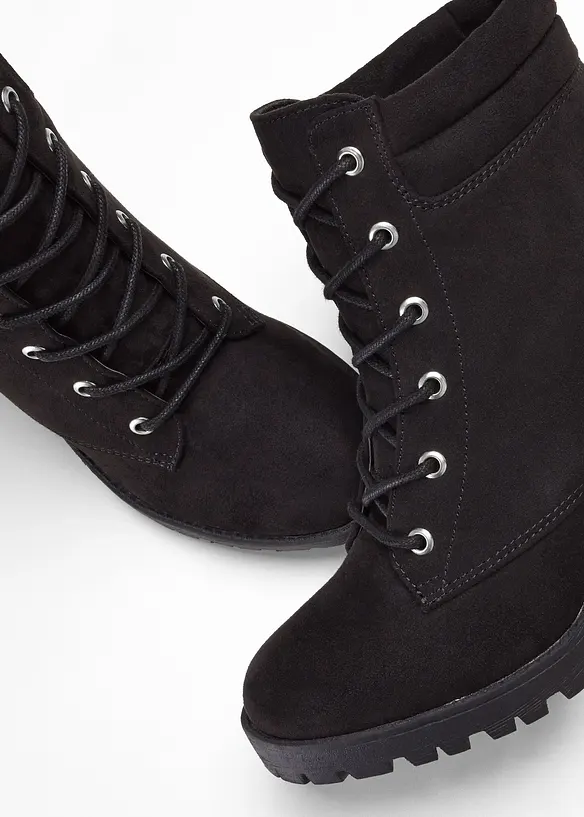 Bottines à lacets et talon carré, bonprix