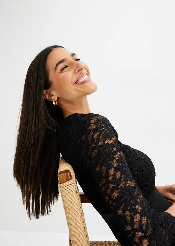 Robe midi en mousseline légère avec haut en dentelle, bonprix