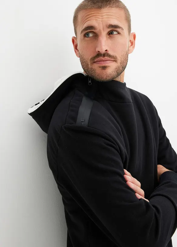 Sweat à capuche avec doublure chaude en sherpa, bonprix