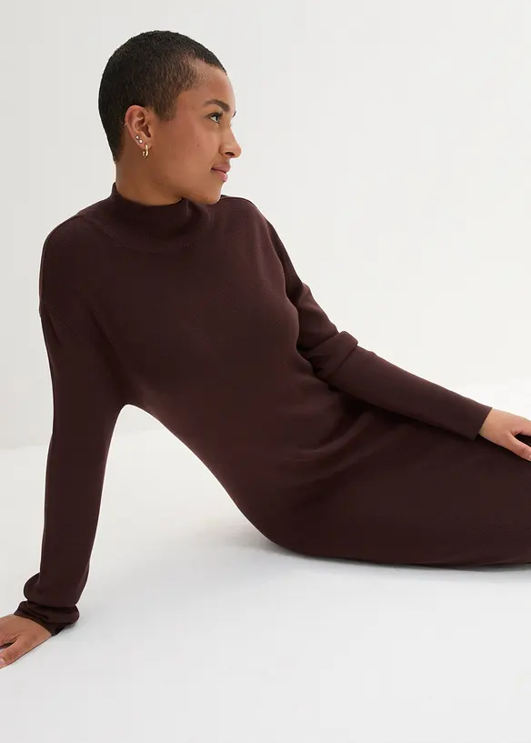 Robe longue et fluide en fine maille, bonprix