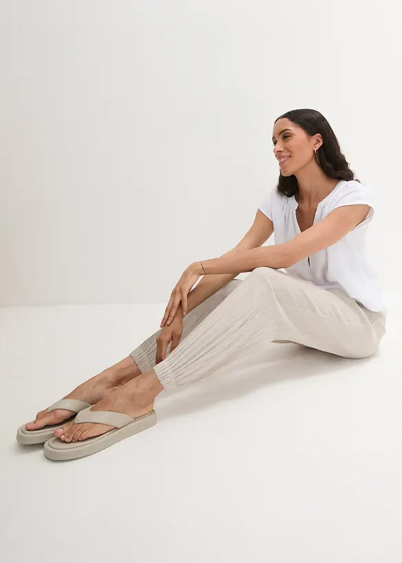 Pantalon en gaze de coton avec ceinture smockée, bonprix