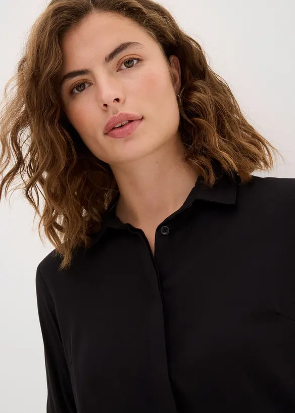 Chemisier long en viscose fluide, fendu sur les côtés, bonprix