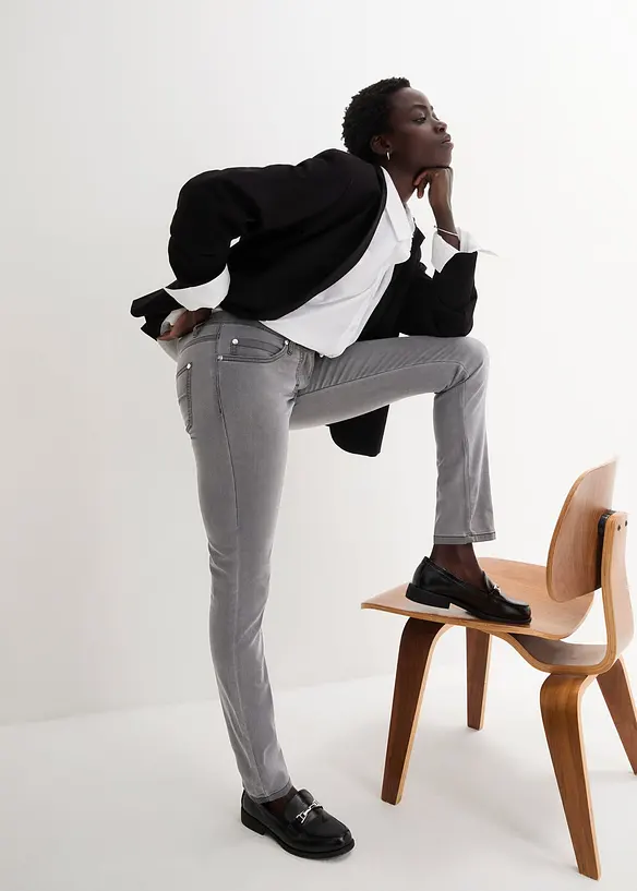 Jean slim taille mi-haute, très extensible, bonprix