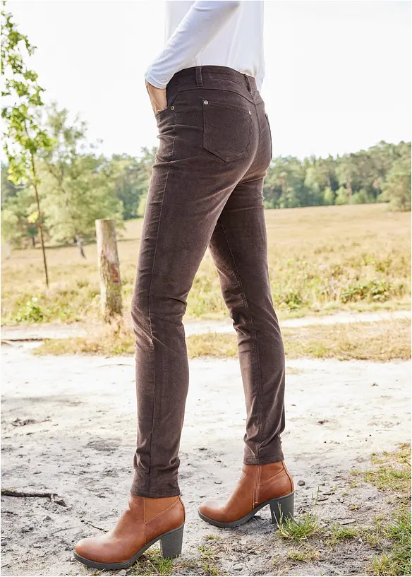 Pantalon slim en velours côtelé extensible, bonprix