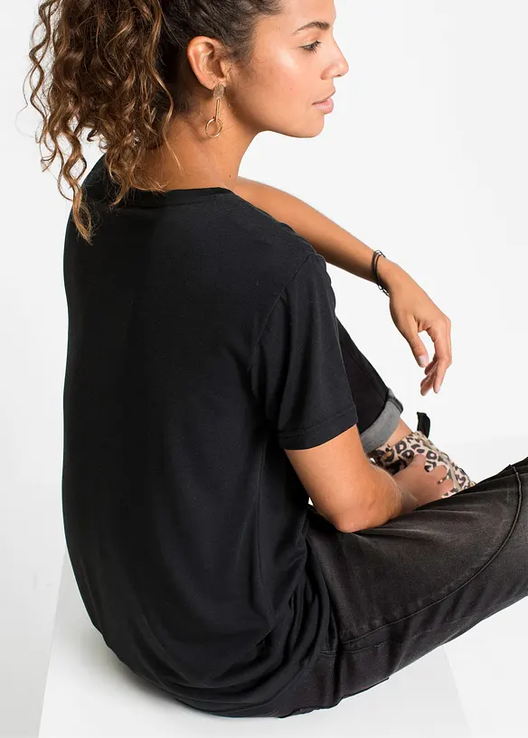 T-shirt à col en V, bonprix