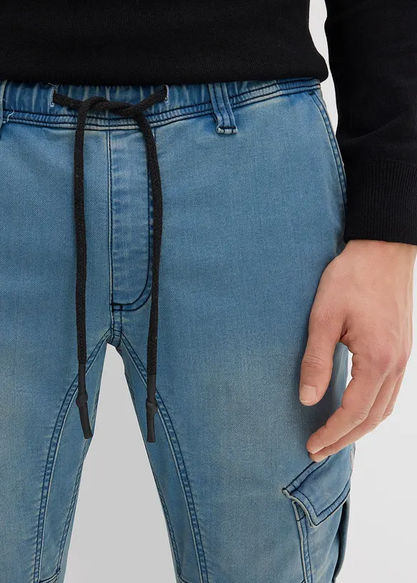 Jean jogger droit avec poches cargo, Regular, bonprix