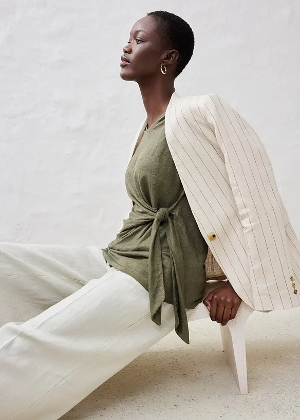 T-shirt cache-cœur, 100% lin, bonprix