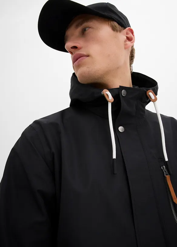 Veste technique déperlante à capuche et détails enduits, bonprix