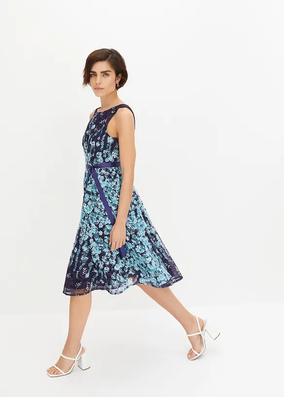 Robe en dentelle avec ruban en satin, bonprix