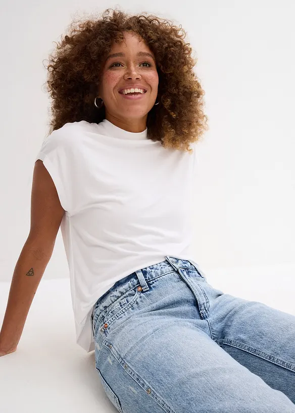 Jean droit et ample, taille mi-haute, peu extensible, bonprix