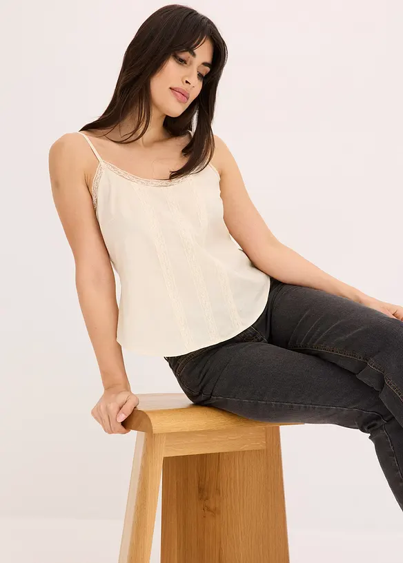 Top avec broderies anglaises 100% coton, bonprix