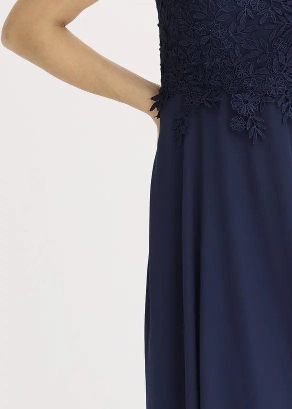 Robe midi en tulle délicat avec dentelle, bonprix