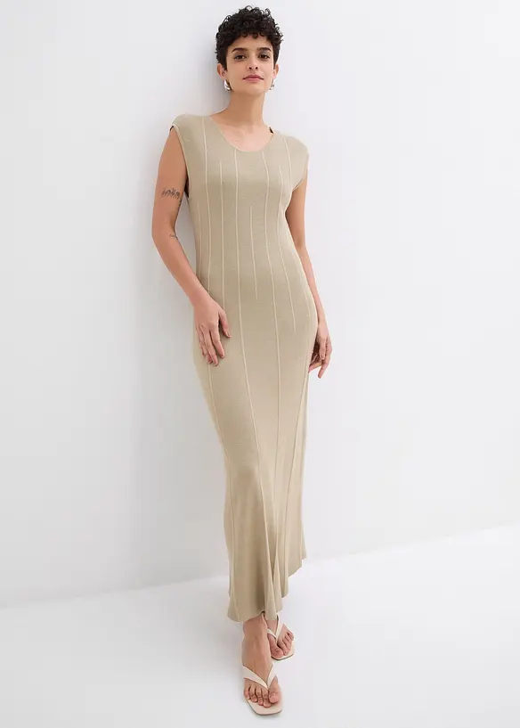 Robe en maille flatteuse en viscose mélangée, bonprix
