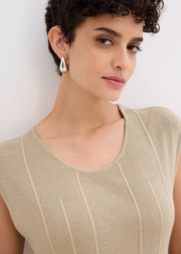 Robe en maille flatteuse en viscose mélangée, bonprix