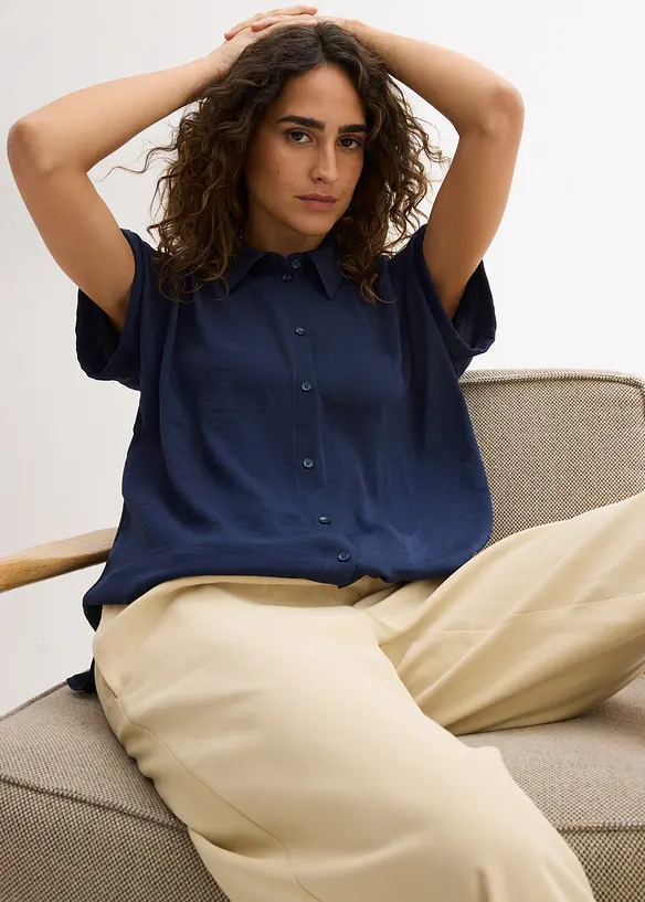 Chemisier manches courtes avec polyester recyclé, bonprix