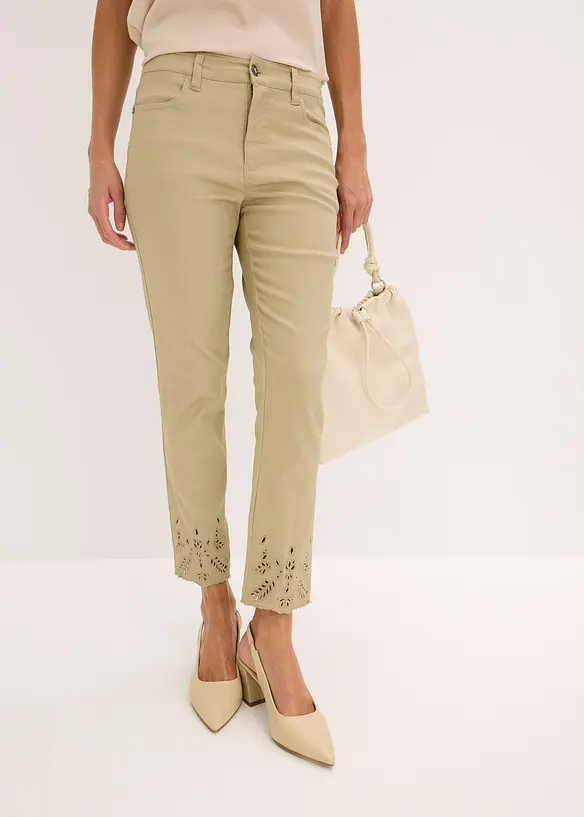 Pantalon extensible à broderies anglaises, bonprix