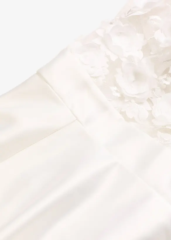 Robe de mariée en satin brillant avec application de fleurs, bonprix