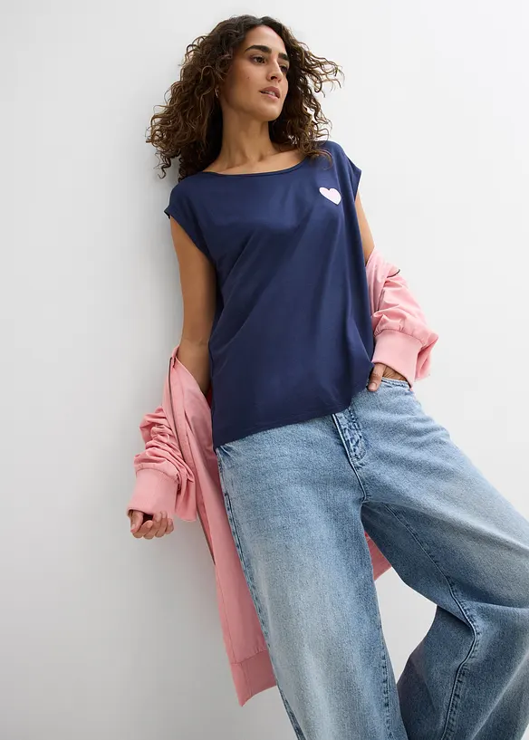 T-shirt plus long derri&egrave;re en viscose fluide, bonprix