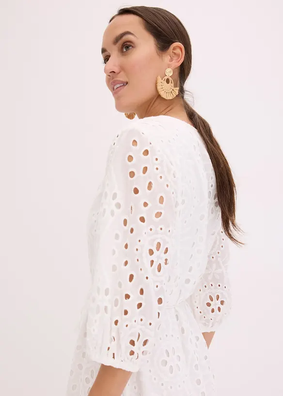 Robe midi à broderies anglaises, bonprix