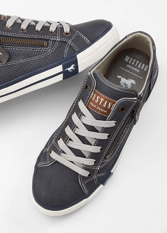 Sneakers Mustang, Mustang