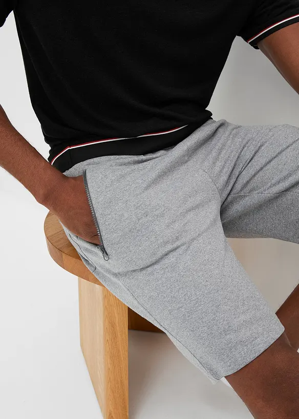 Bermuda sweat avec poches lat&eacute;rales zipp&eacute;es, bonprix