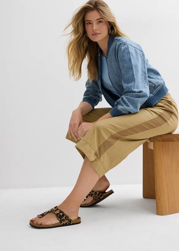 Pantalon en lin majoritaire, longueur 3/4, bonprix