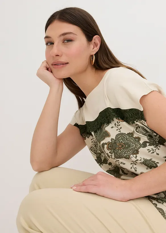 T-shirt oversize avec un galon de dentelle, bonprix