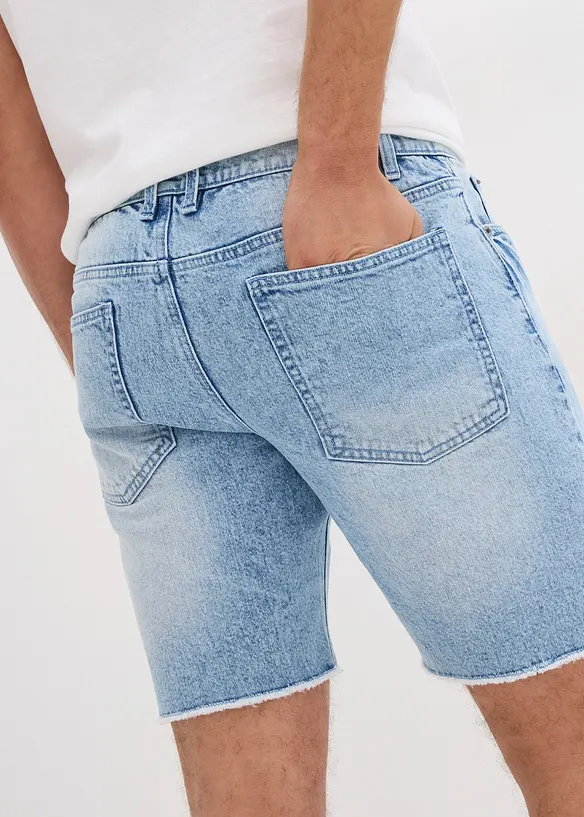 Bermuda en jean extensible à finitions effilochées, loose, bonprix