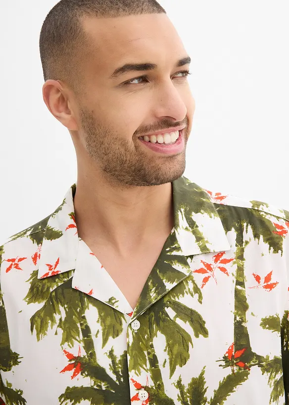 Chemise manches courtes en viscose, loose, bonprix