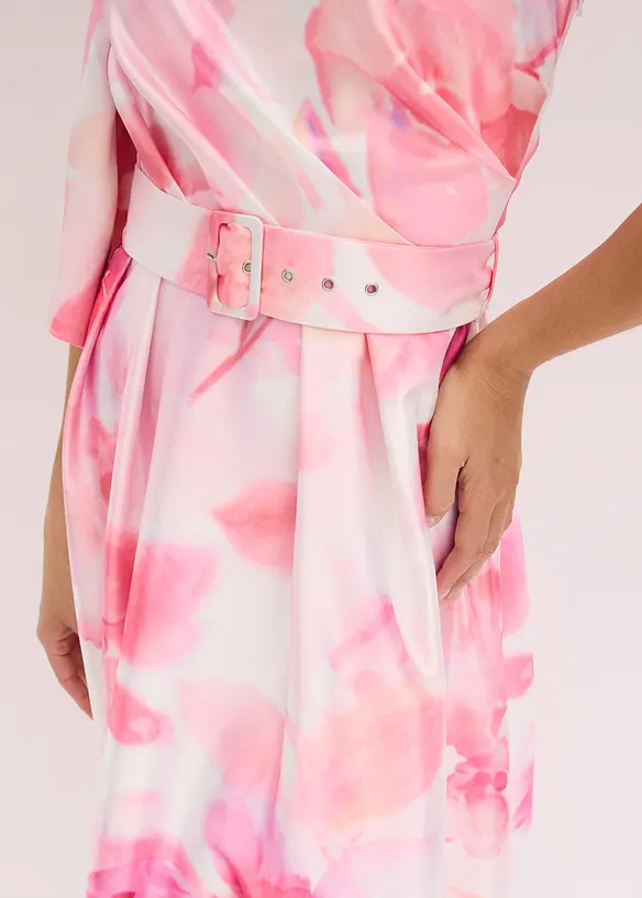 Robe asymétrique en satin brillant, bonprix