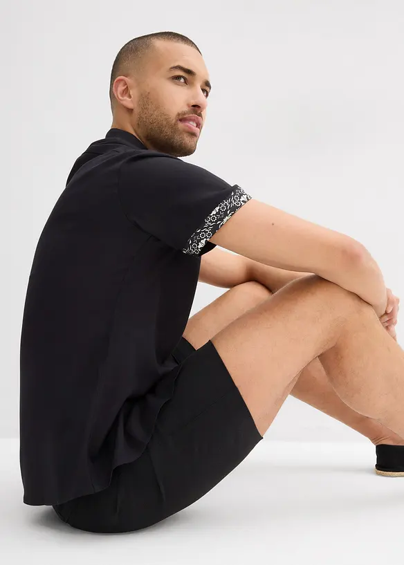 Chemise manches courtes en viscose, slim, bonprix