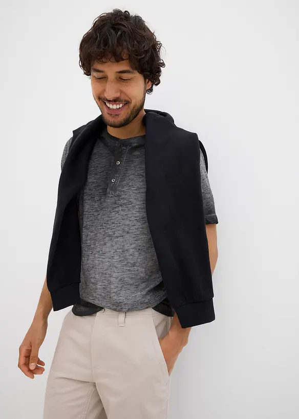 T-shirt col tunisien 100% coton, aspect d&eacute;lav&eacute;, bonprix