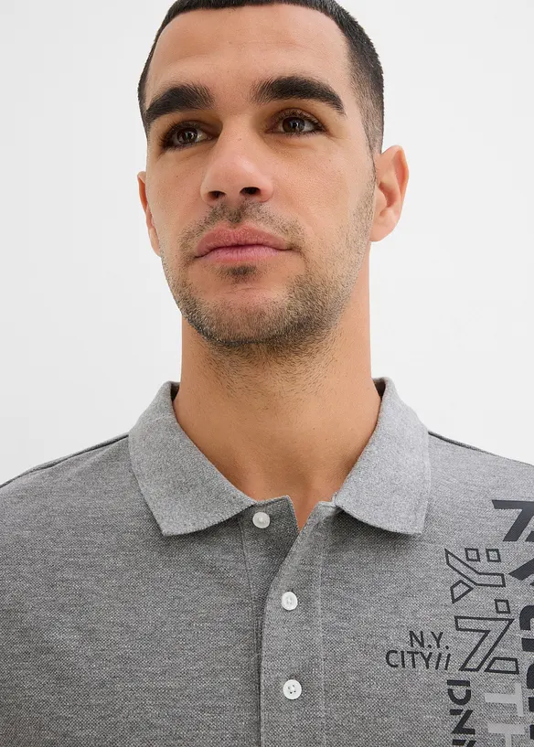 Polo Slim Fit en maille piquée 100% coton, bonprix