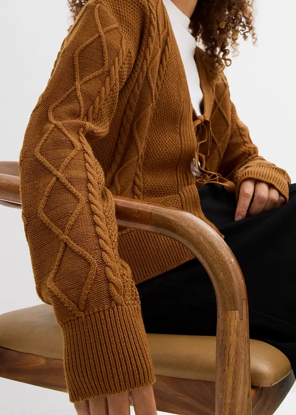 Gilet en maille à nouettes, bonprix