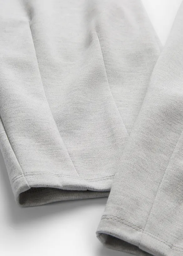 Pantalon barrel en viscose mélangée un peu brillante, bonprix