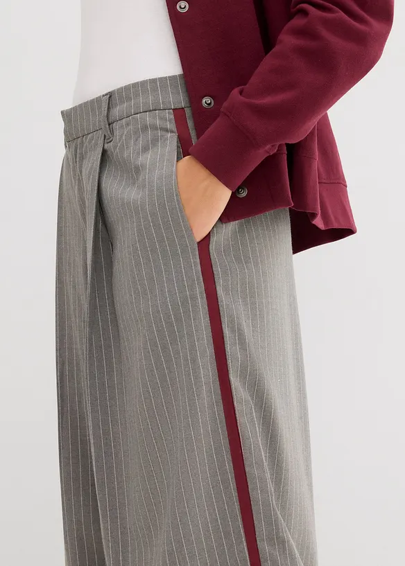Pantalon à pinces et galon contrastant, bonprix