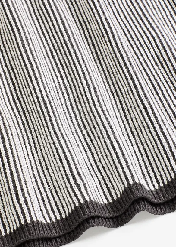 Pull oversize à col montant, bonprix