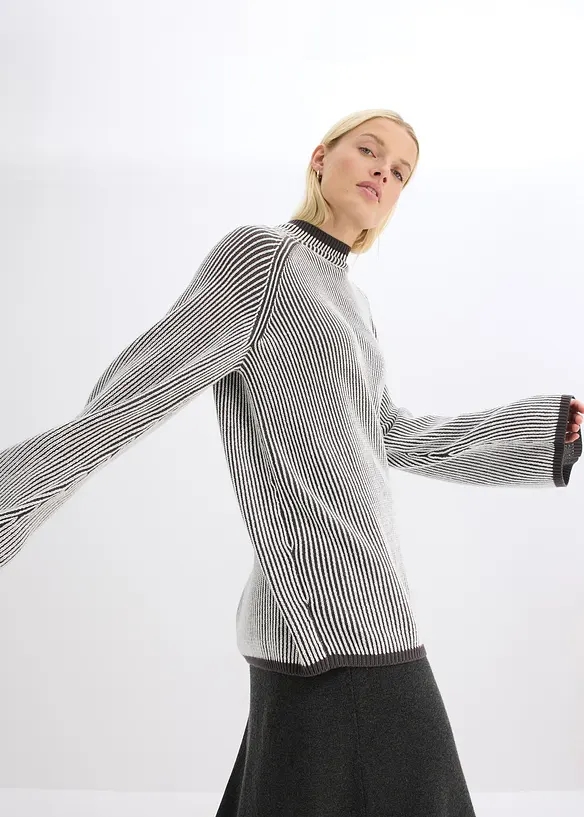 Pull oversize à col montant, bonprix