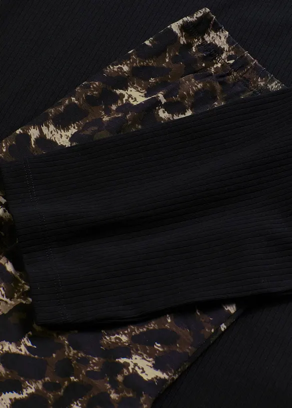 Pyjama avec haut côtelé et pantalon ample, bonprix