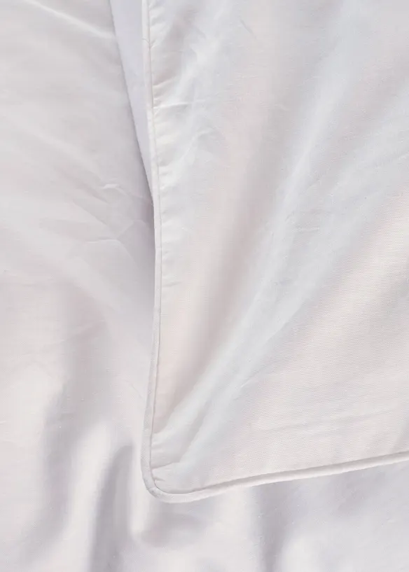 Parure de lit en coton renforc&eacute; avec passepoils, bonprix