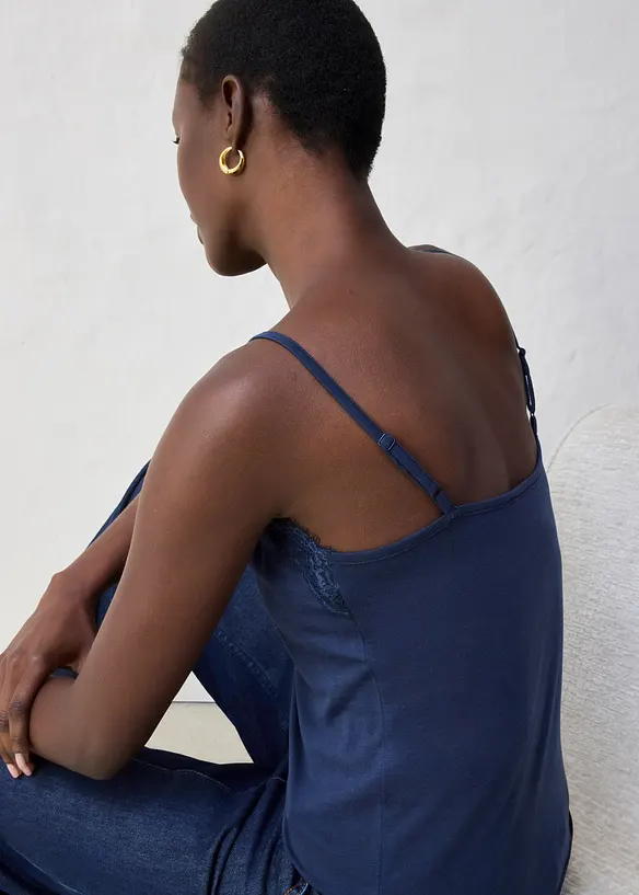 Top avec laine et dentelle, bonprix