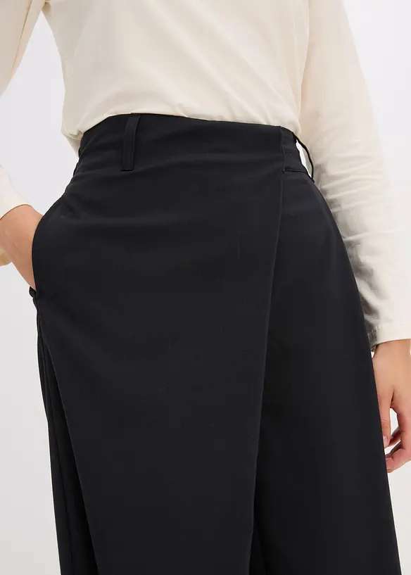 Pantalon large à pinces et fermeture croisée, bonprix