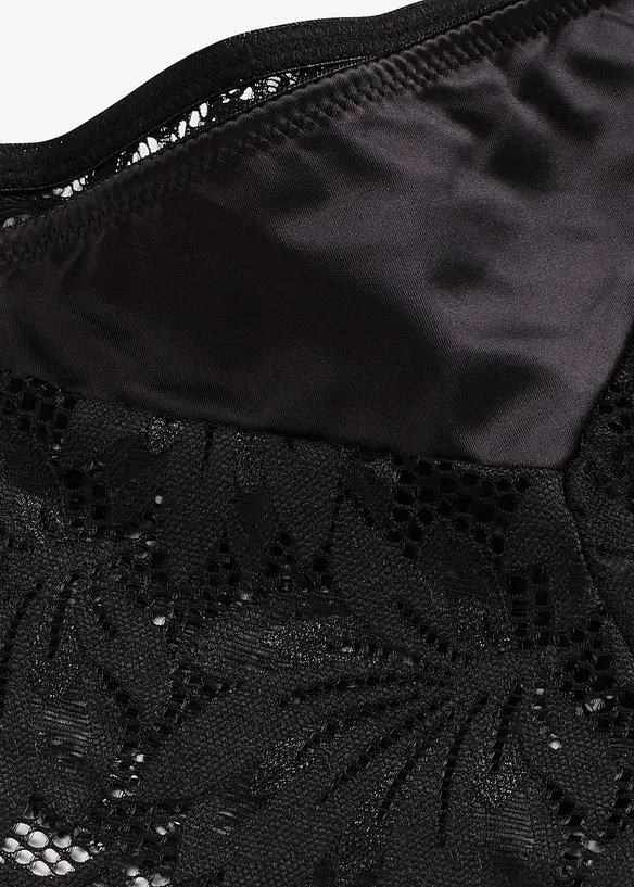 Shorty-string en matière brillante, bonprix