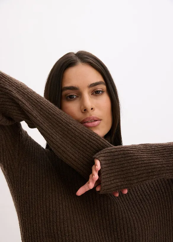 Robe en maille côtelée à col roulé, bonprix